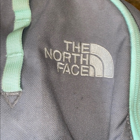 North face jester backpack - Picture 2 of 9
